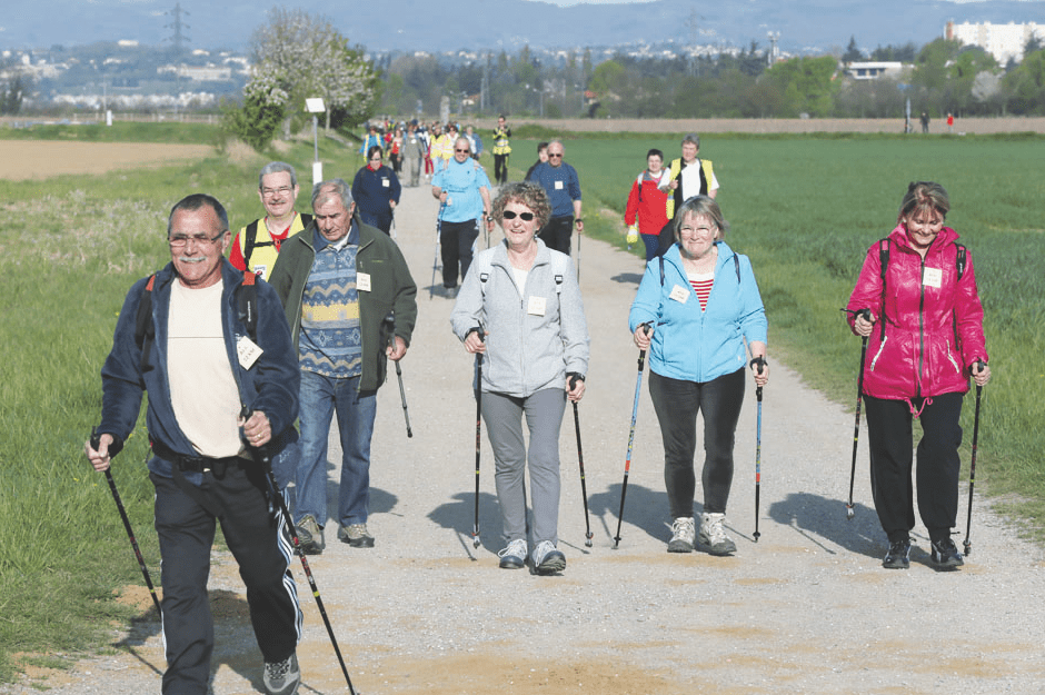 La marche nordique est un sport accessible au plus grand nombre