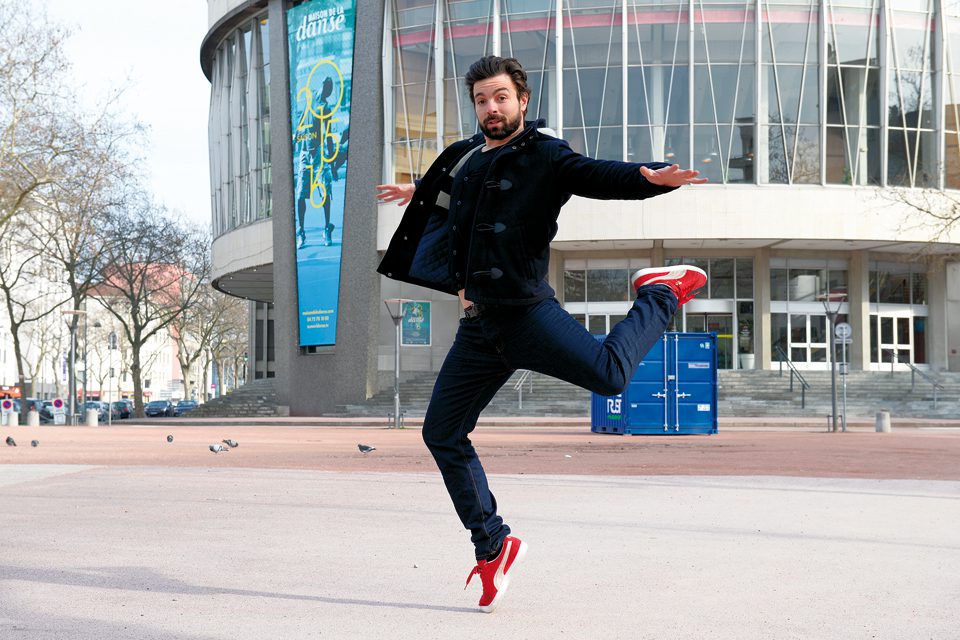 Hafid Sour, danseur, devant la mMaison de la danse à Lyon 8°, le 1er mars 2016