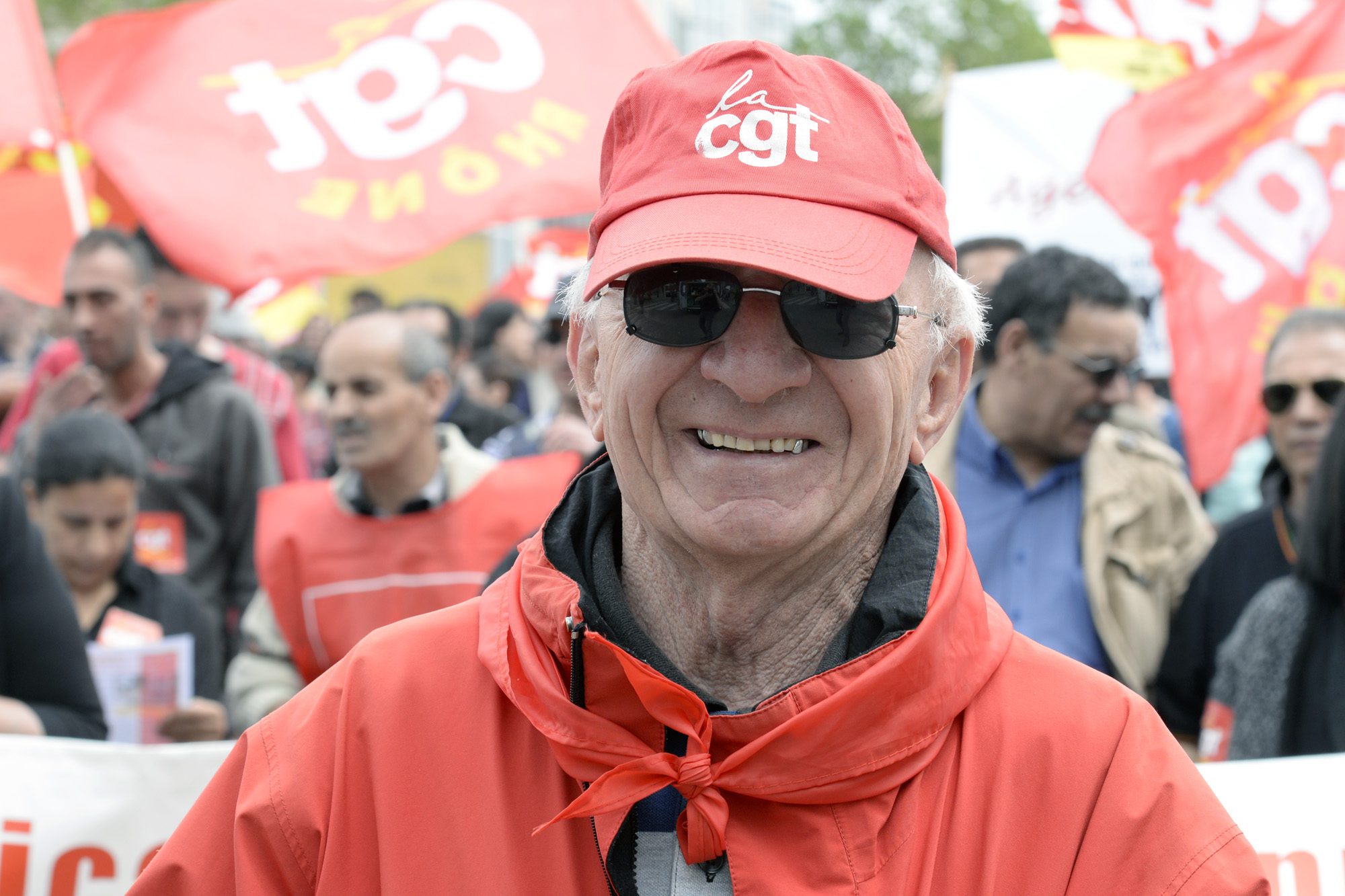 manif. contre la loi travail (El Khomeri) le 26 ami  Lyon. Manufacture  Bellecour avec incidents place du Pont retrait du M. Vent M.Deschamp