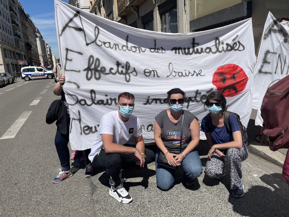 Grève nationale des AESH rectorat de Lyon 